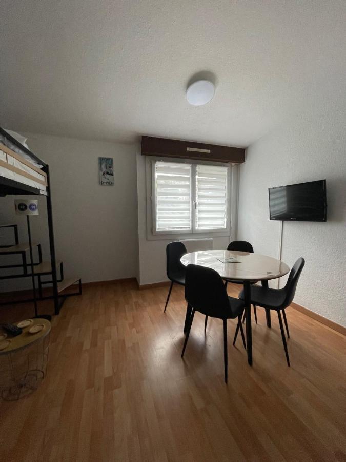 Studio Isard, Wifi Et Parking Gratuit, Navette Gratuite Au Pied De La Residence, Possibilite Forfait Menage Et Location Linge De Lit Et Toilette, A 10 Minutes A Pied Du Centre Ville Font-Romeu-Odeillo-Via Zewnętrze zdjęcie